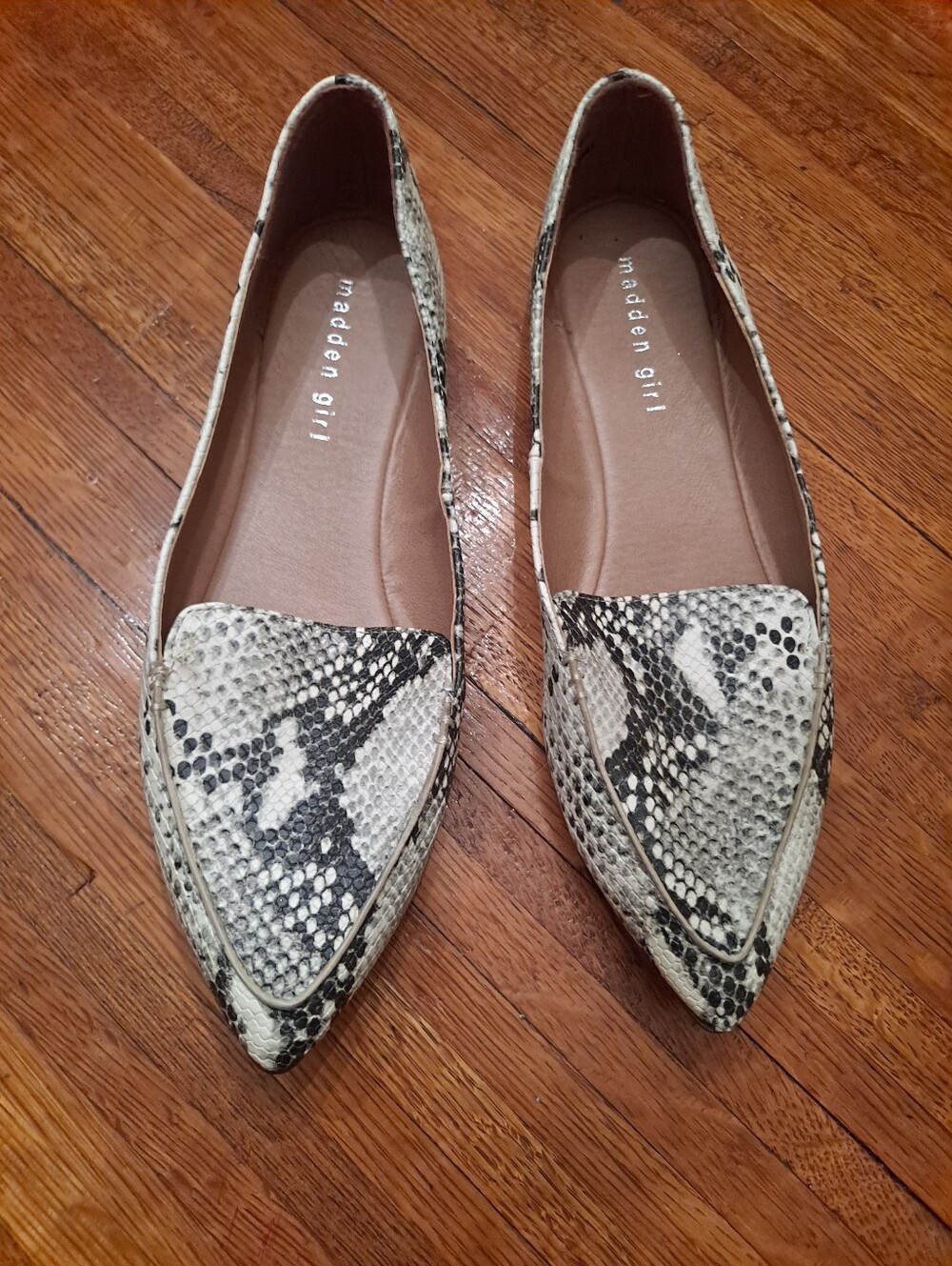 Madden Girl Women's Snake Print Pointed Toe Flats - Neutral